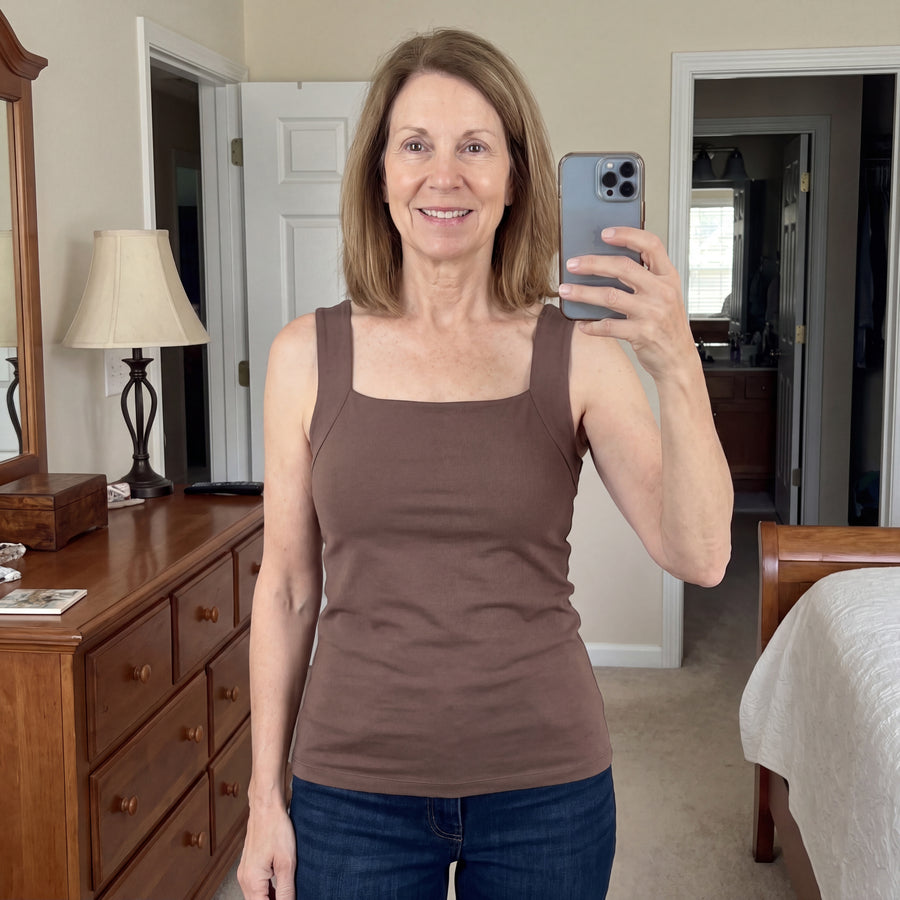 Linda Cole, 62, Size M